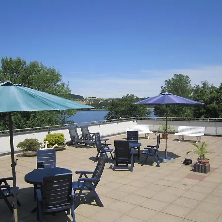 Fichtenwald - Hundefreundlich, Sauna, Pool, Dachterrasse, Wald & See *