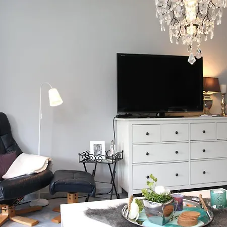 Fichtenwald - Hundefreundlich, Sauna, Pool, Dachterrasse, Wald & See Lägenhet