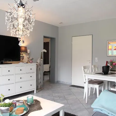 Fichtenwald - Hundefreundlich, Sauna, Pool, Dachterrasse, Wald & See